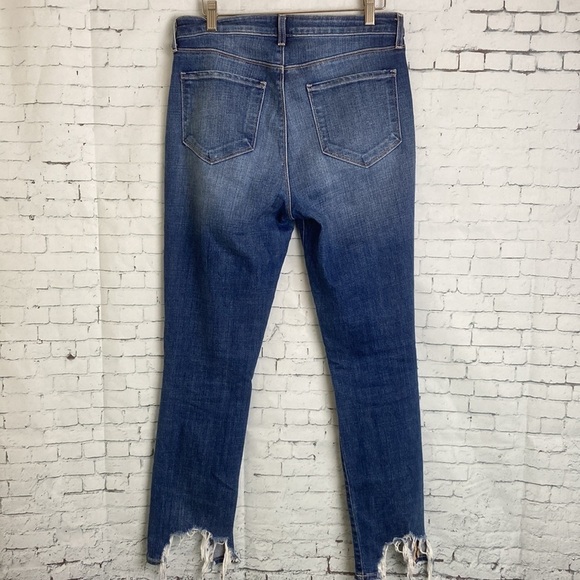 L’Agence Highline High Rise Jeans Med Wash Factory Distressed 28 Sharkbite Hem - Picture 9 of 16